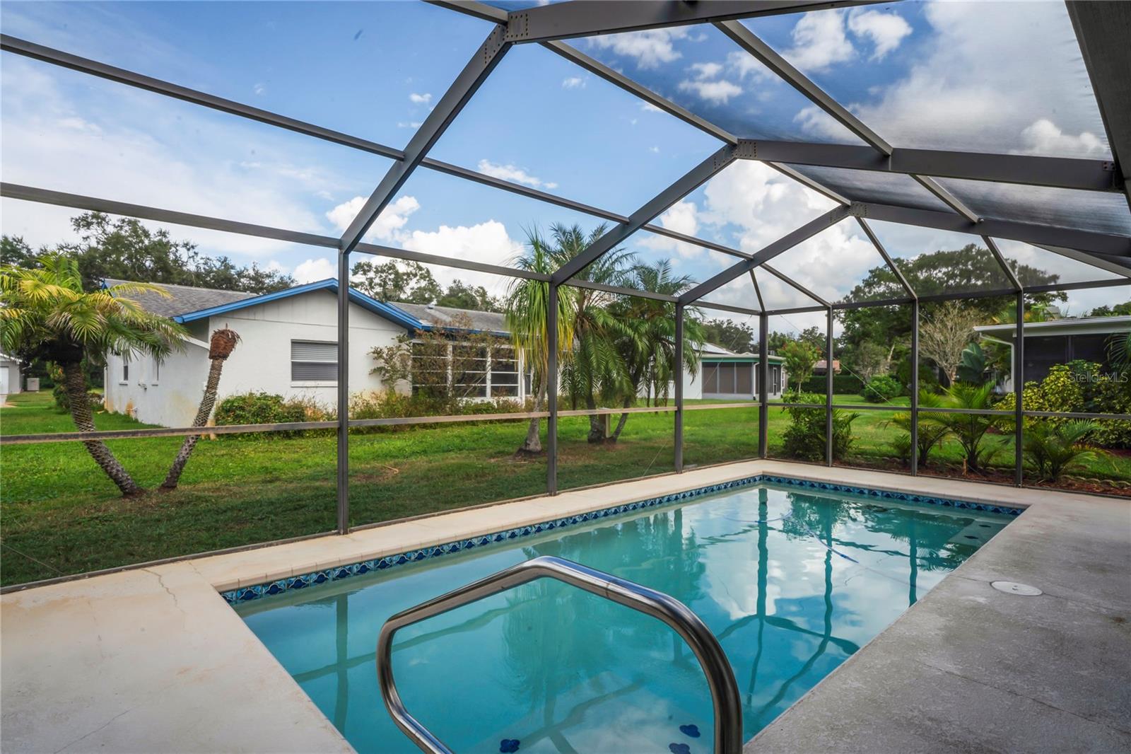 Image 38 of 62 For 8621 Bridgewater Drive