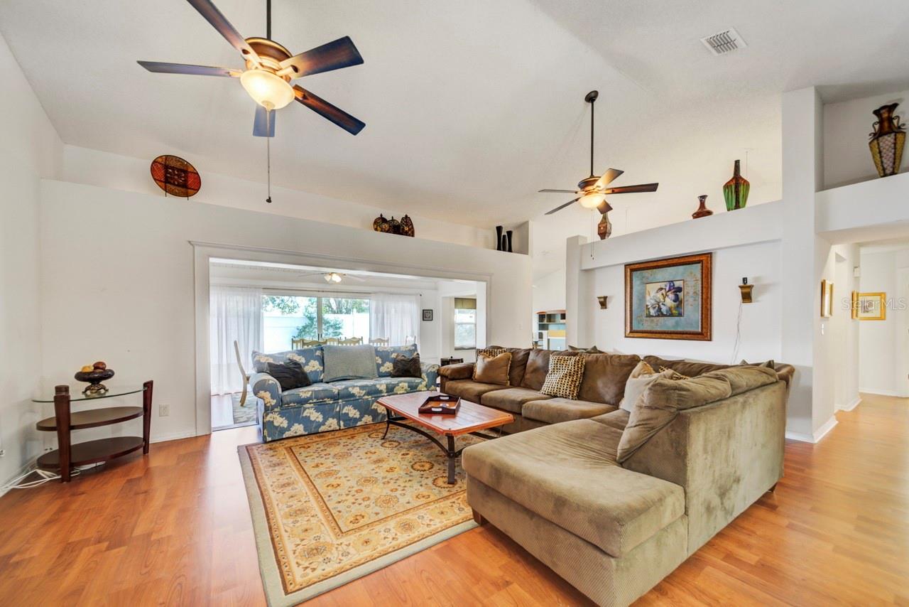 Image 16 of 60 For 8088 Spanish Oak Drive