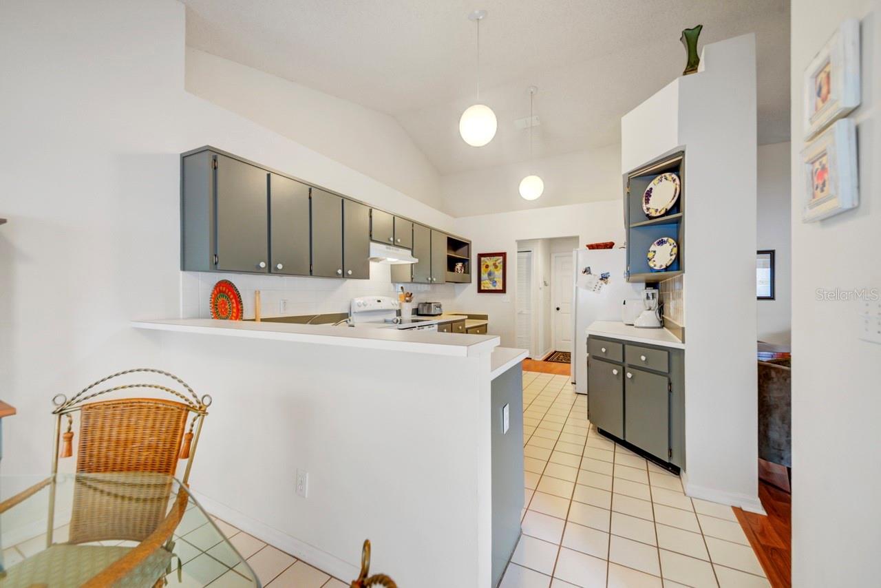 Image 26 of 60 For 8088 Spanish Oak Drive