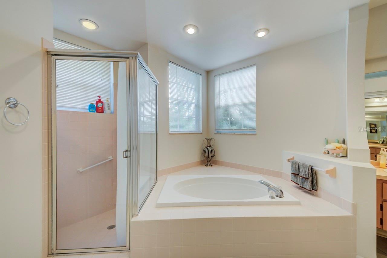 Image 35 of 60 For 8088 Spanish Oak Drive