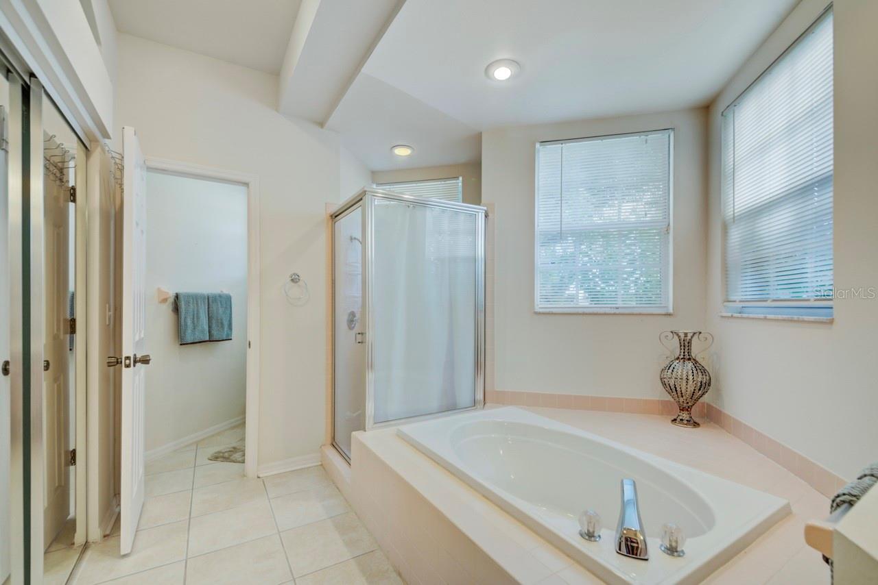 Image 36 of 60 For 8088 Spanish Oak Drive