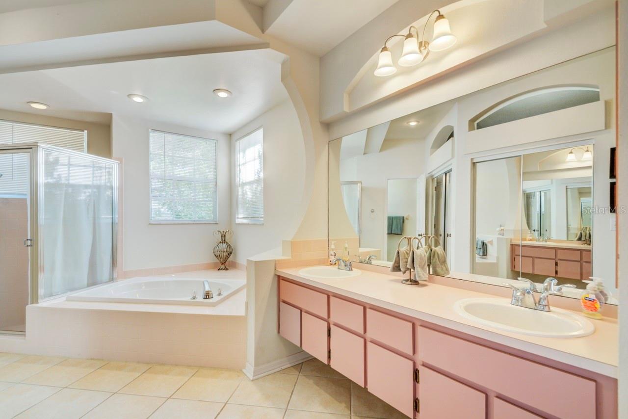 Image 38 of 60 For 8088 Spanish Oak Drive