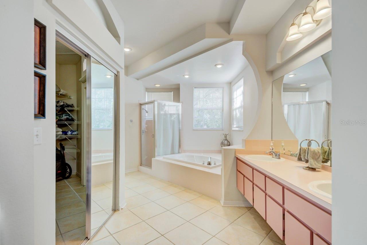 Image 39 of 60 For 8088 Spanish Oak Drive