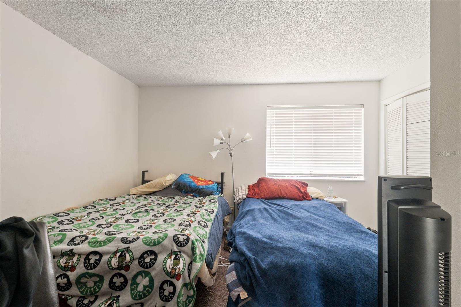 Image 18 of 29 For 22707 Watersedge Boulevard 57