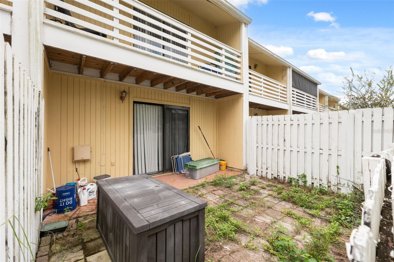 Image 20 of 29 For 22707 Watersedge Boulevard 57