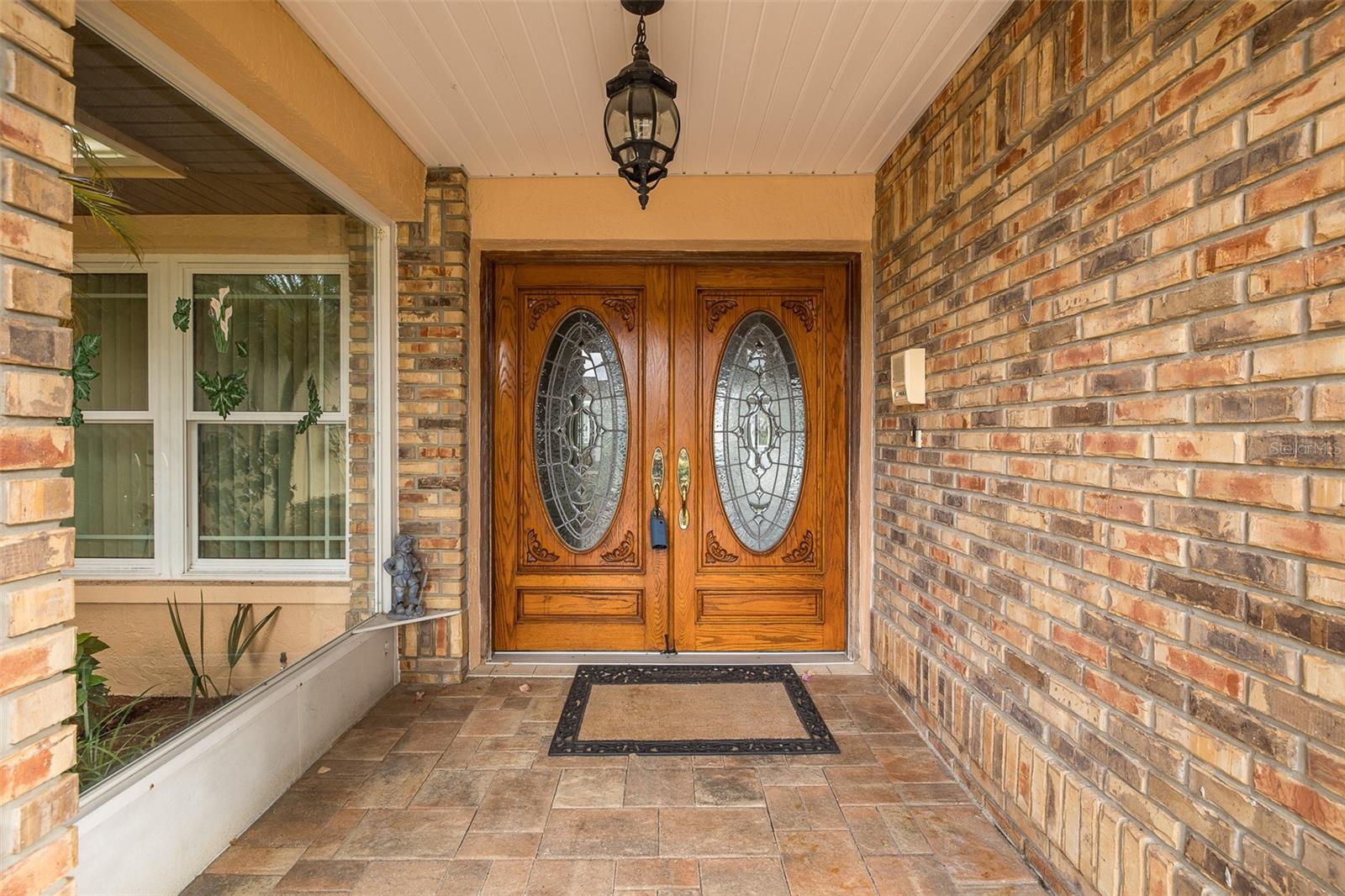 Image 3 of 51 For 18602 White Pine Circle