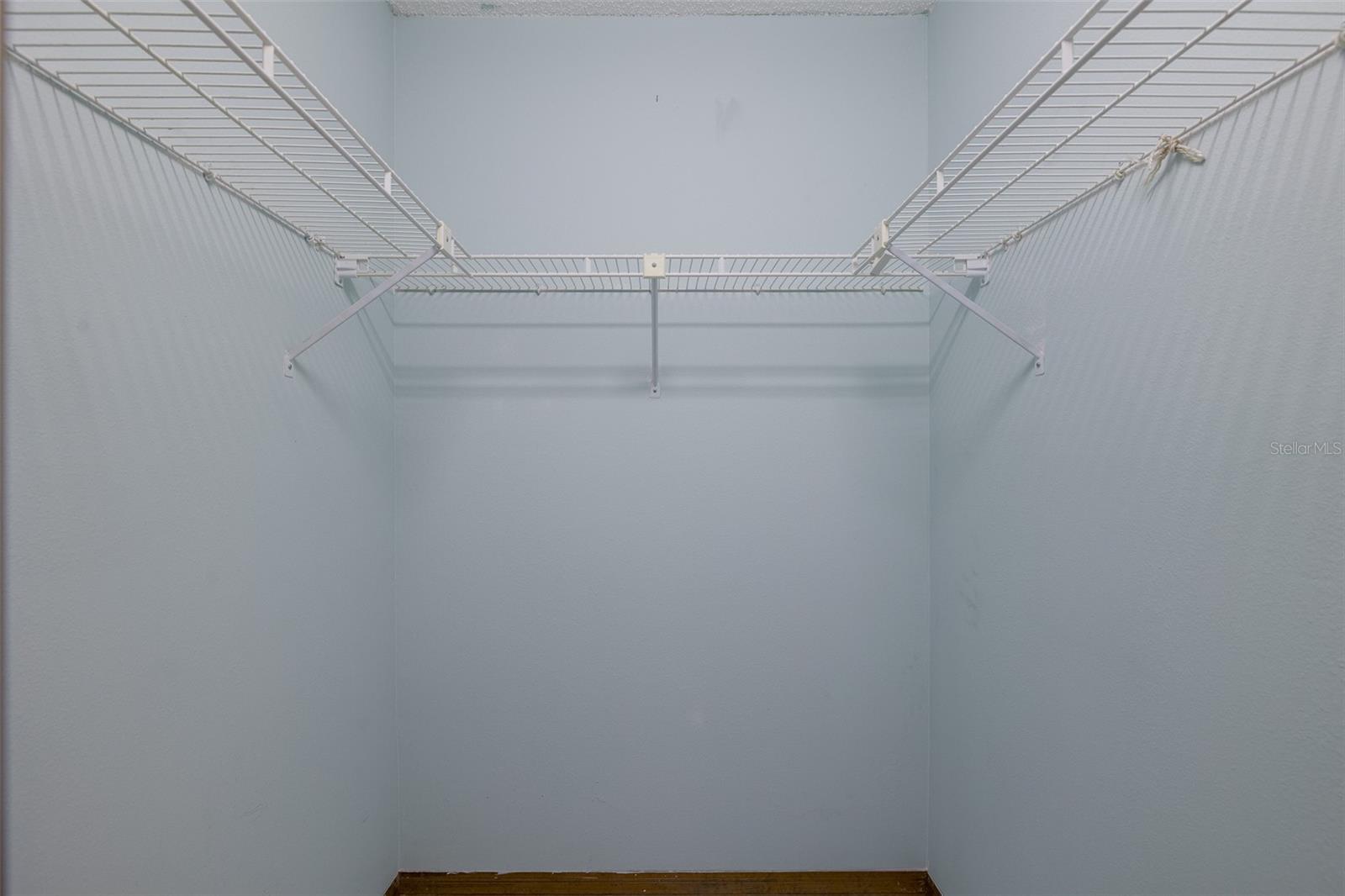 Image 38 of 51 For 18602 White Pine Circle