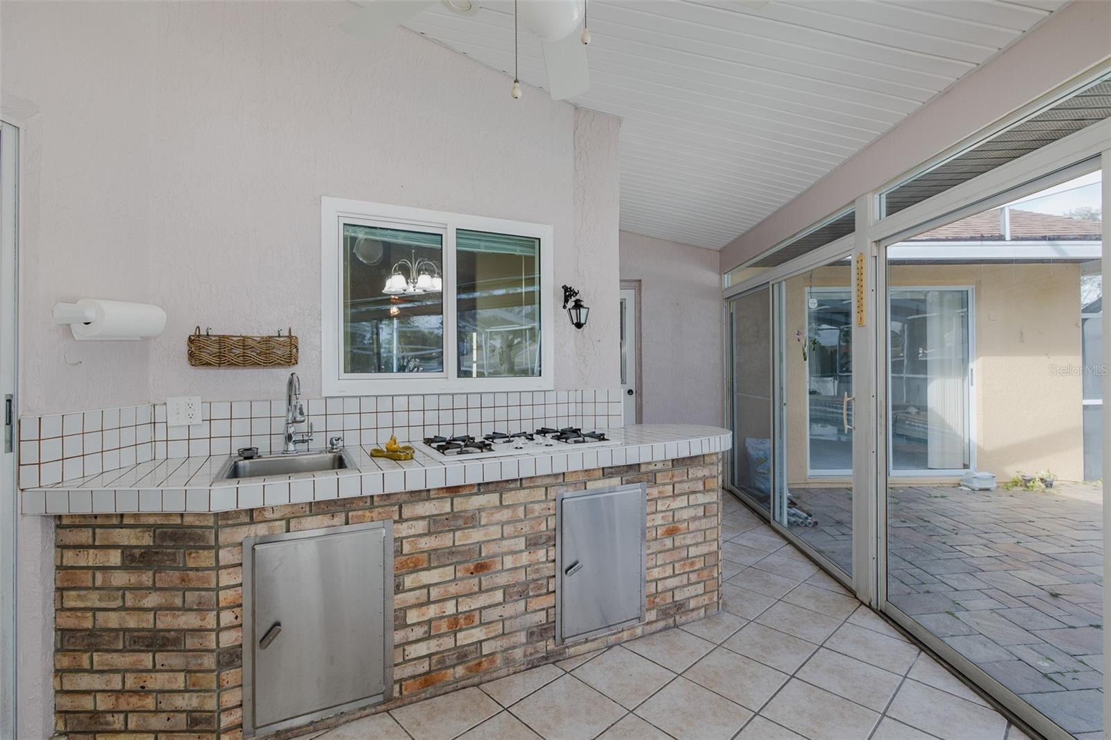 Image 41 of 51 For 18602 White Pine Circle