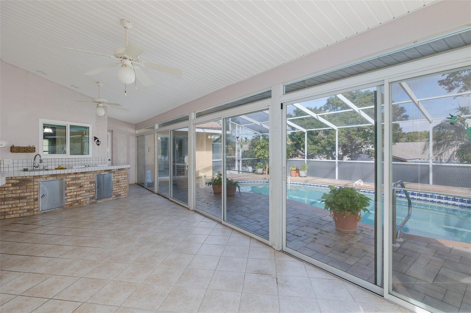 Image 42 of 51 For 18602 White Pine Circle