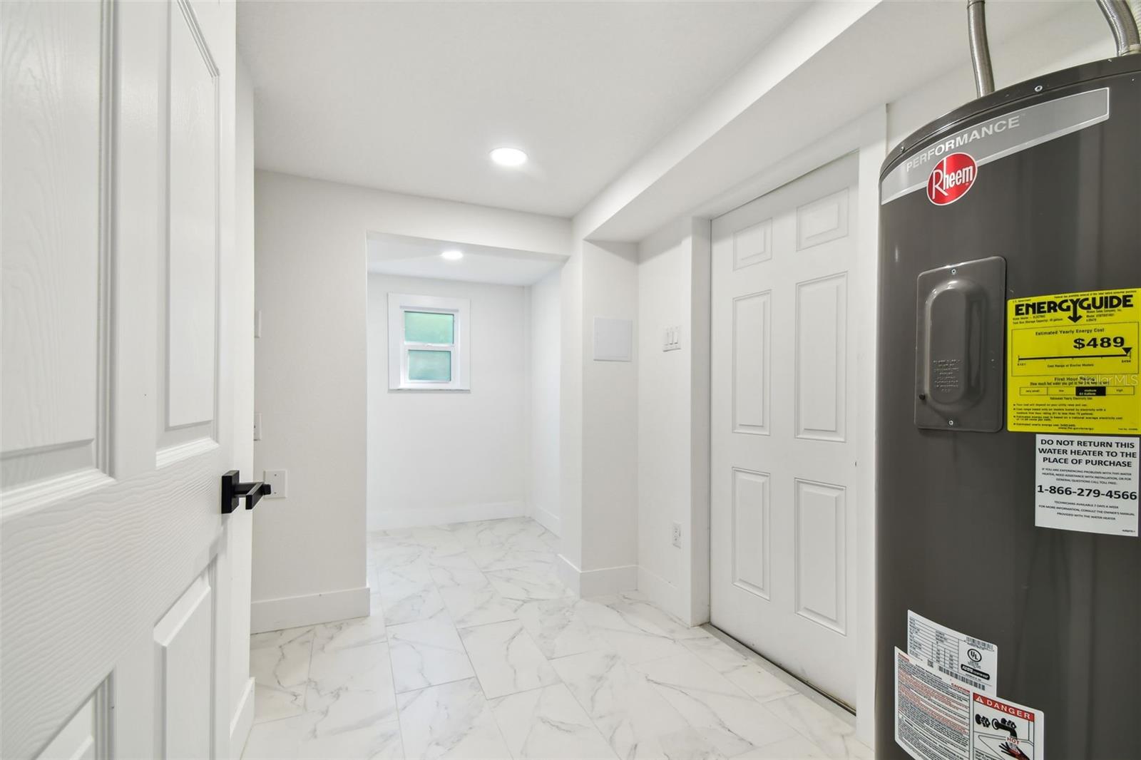 Listing photo id 37 for 13901 Vacation Lane