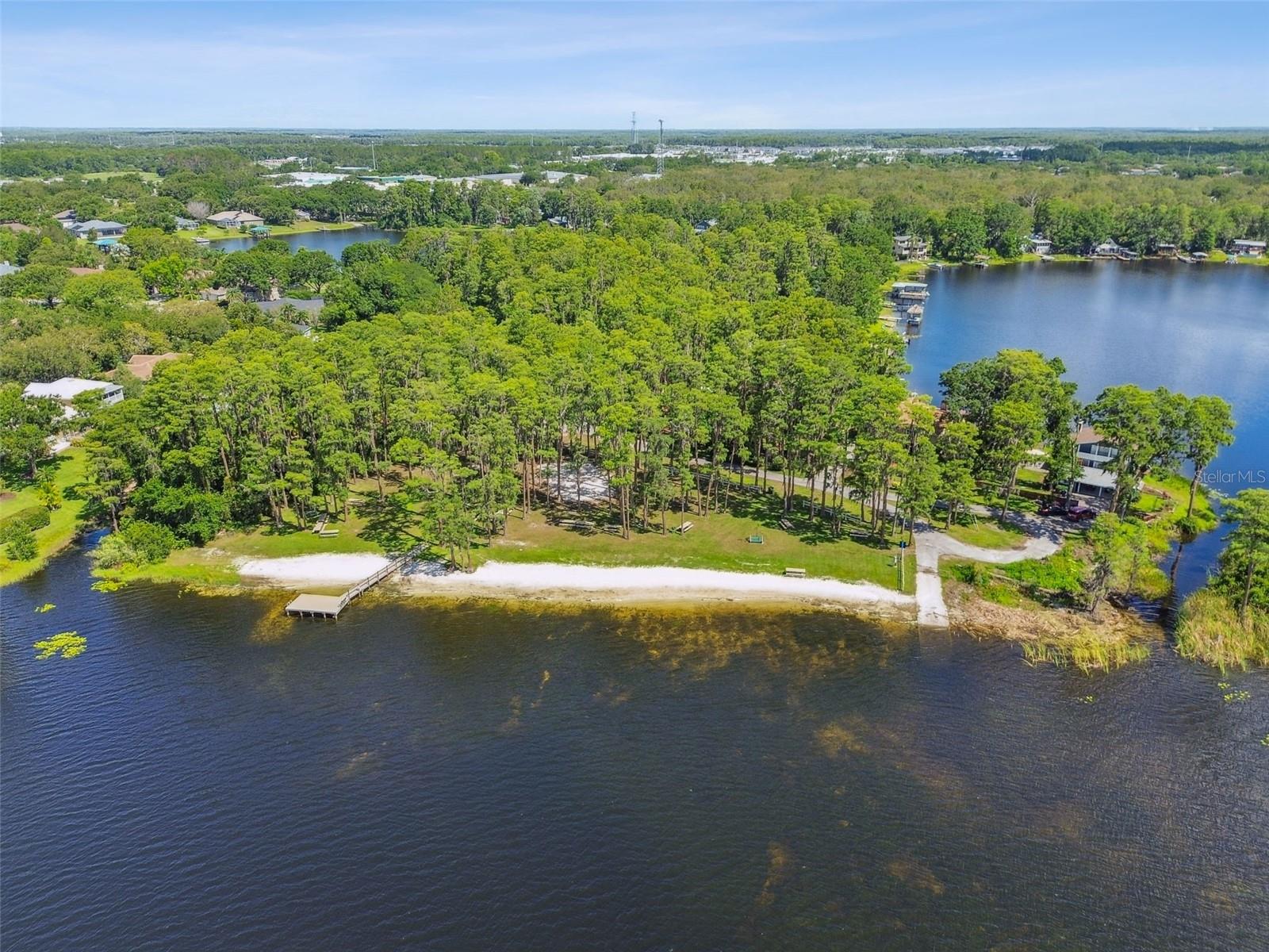 Listing photo id 48 for 13901 Vacation Lane