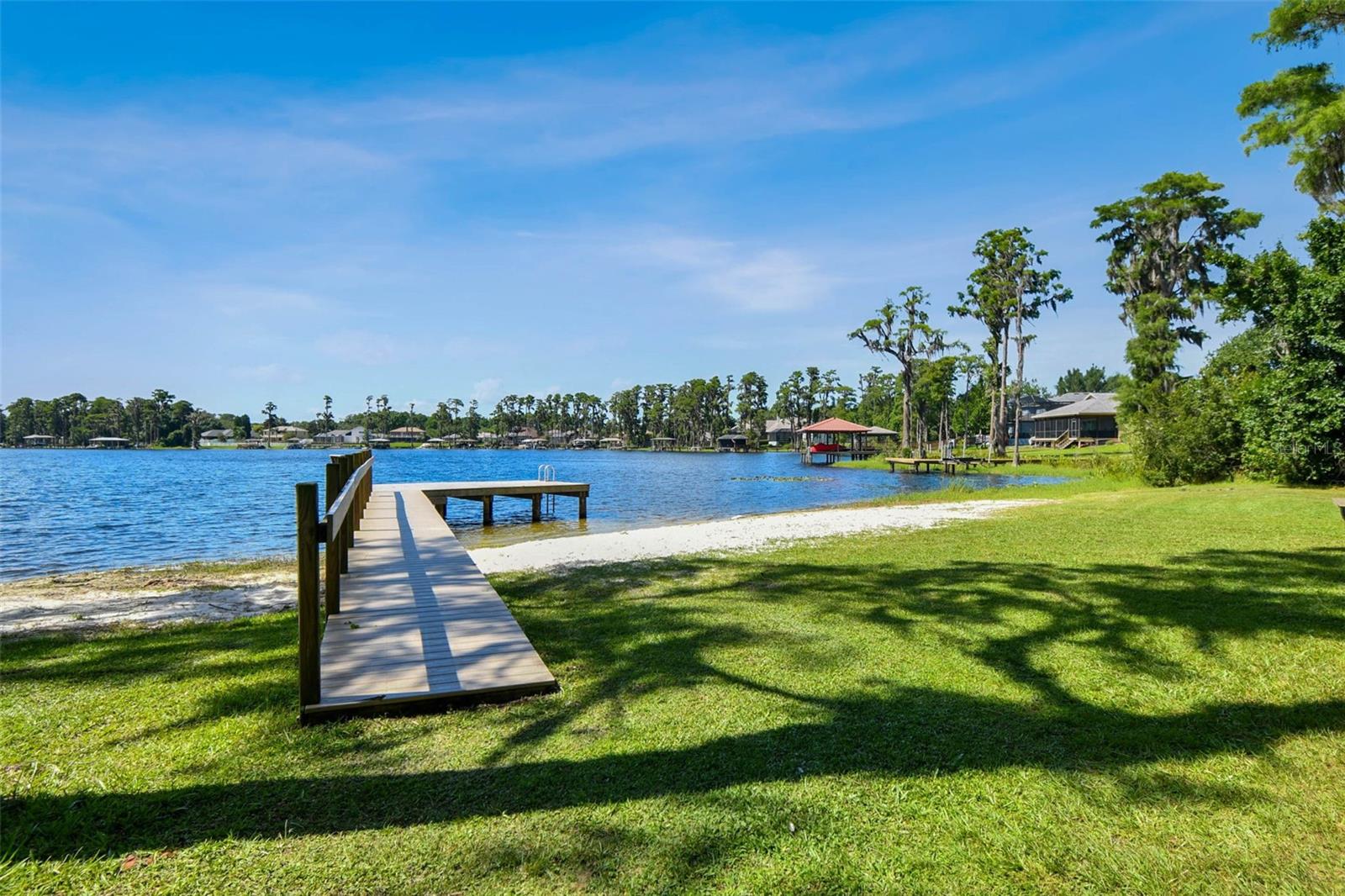 Listing photo id 50 for 13901 Vacation Lane