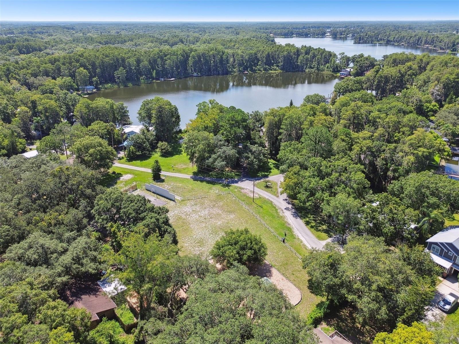 Listing photo id 62 for 13901 Vacation Lane