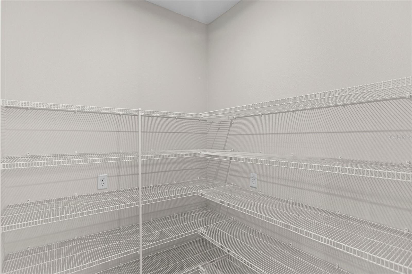 Image 14 of 54 For 956 Club Cresswind Drive
