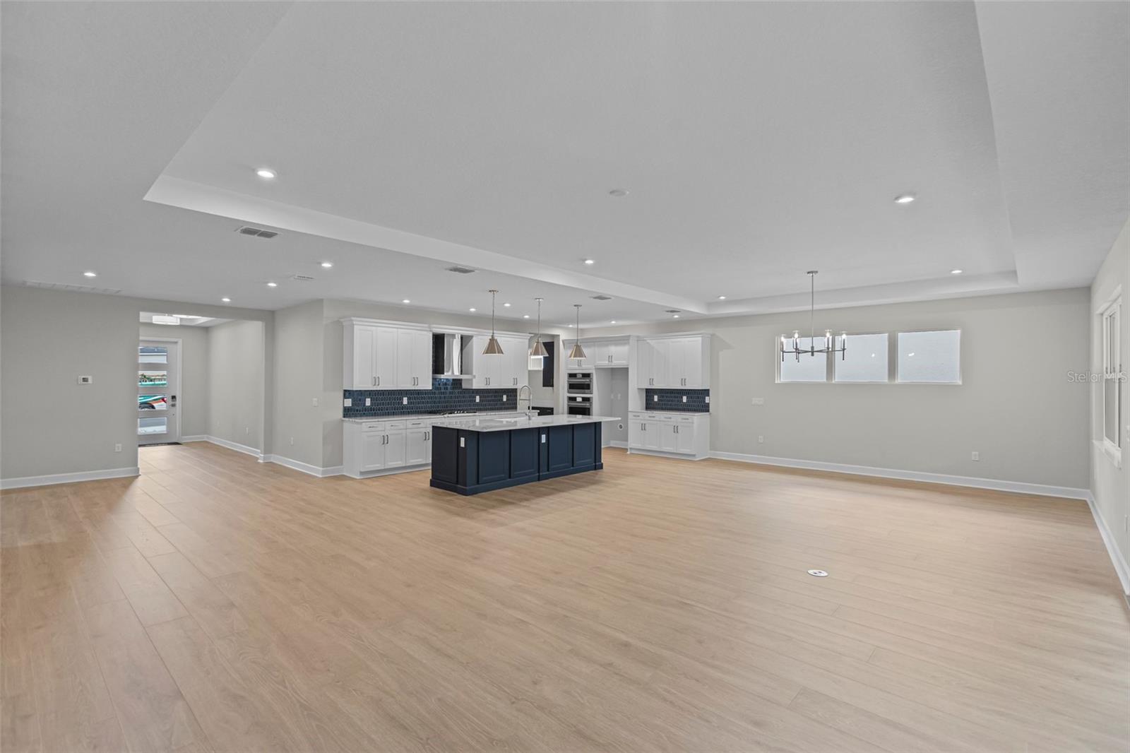 Image 15 of 54 For 956 Club Cresswind Drive