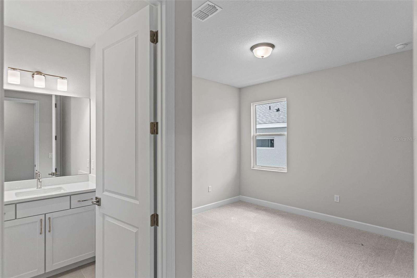Image 27 of 54 For 956 Club Cresswind Drive