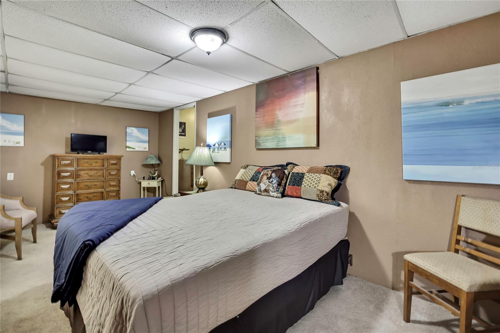 Image 13 of 23 For 1841 Holiday Drive