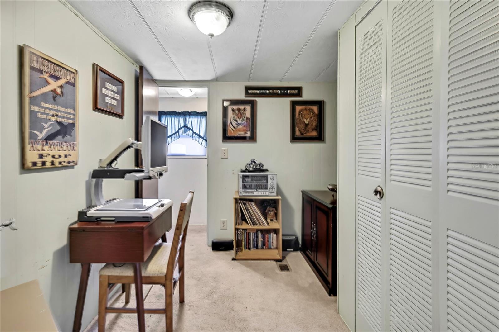 Image 15 of 23 For 1841 Holiday Drive