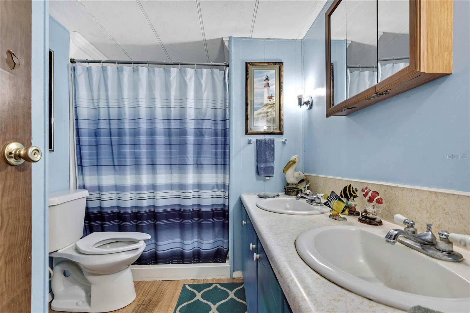 Image 17 of 23 For 1841 Holiday Drive