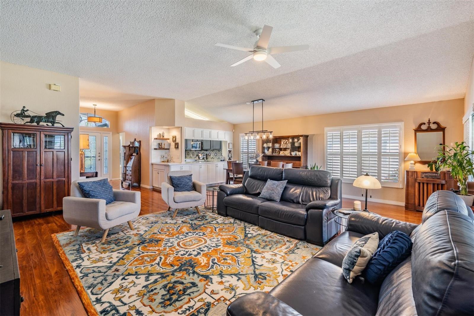 Image 4 of 50 For 1745 Westerham Loop