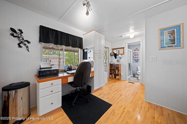 Image 13 of 37 For 6448-1 Richard Drive