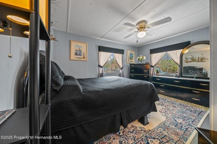 Image 24 of 37 For 6448-1 Richard Drive