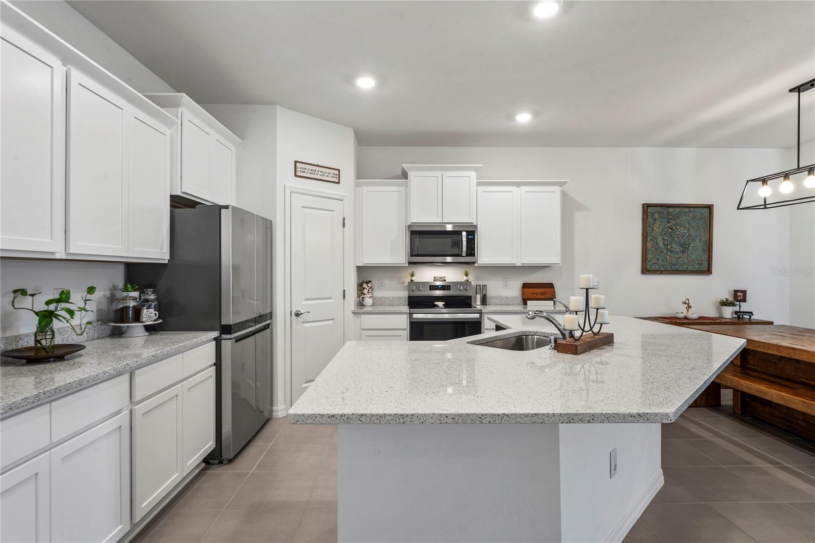 Image 20 of 67 For 31511 Ancient Sage Road