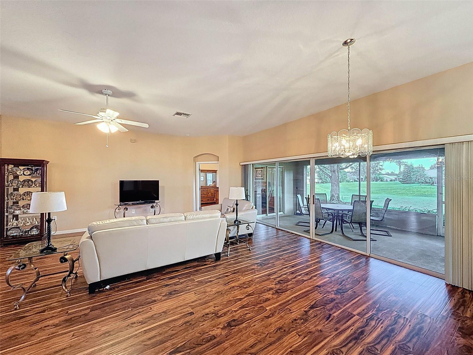 Image 12 of 50 For 11012 Torrey Pines Court