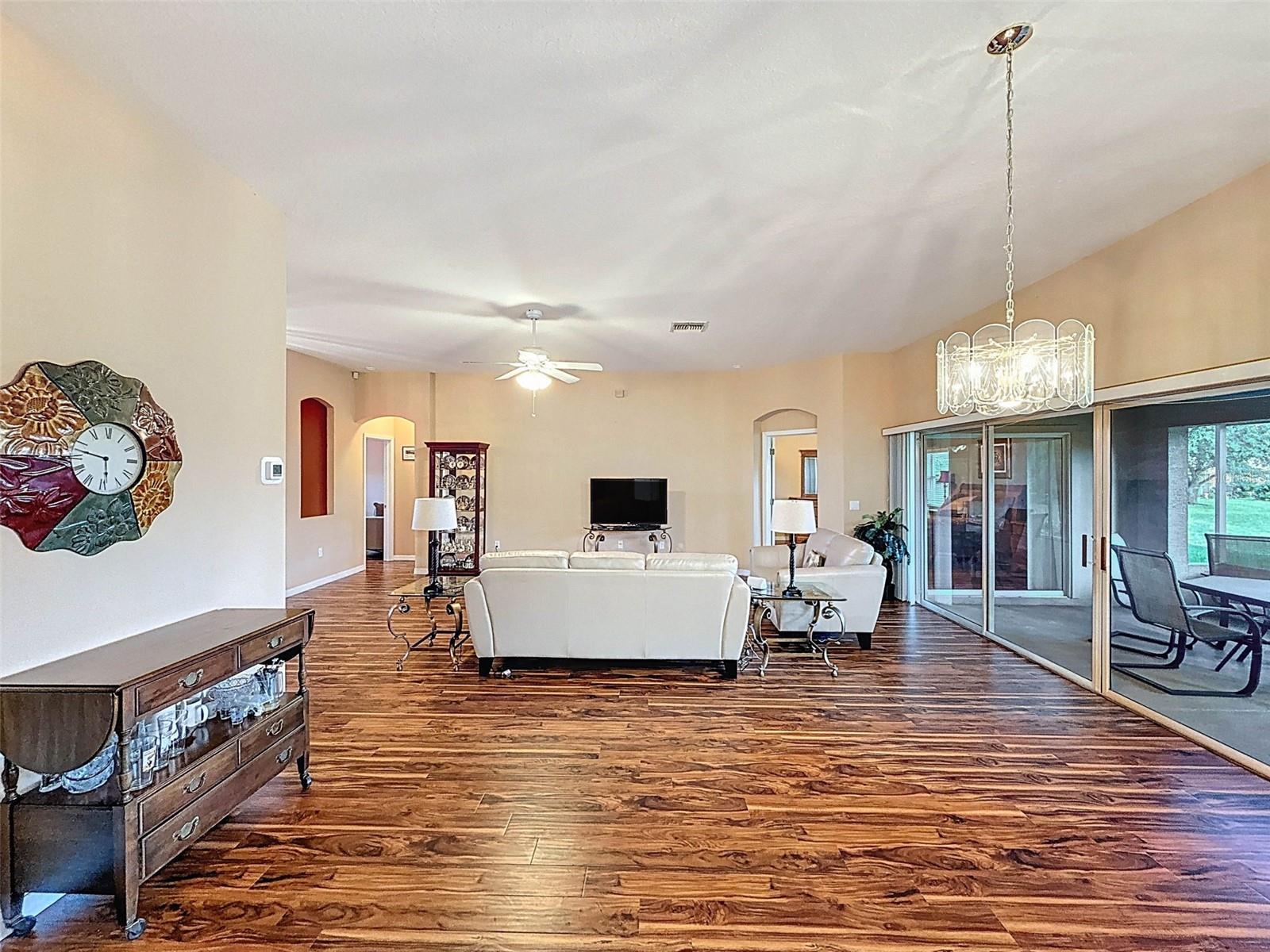 Image 13 of 50 For 11012 Torrey Pines Court