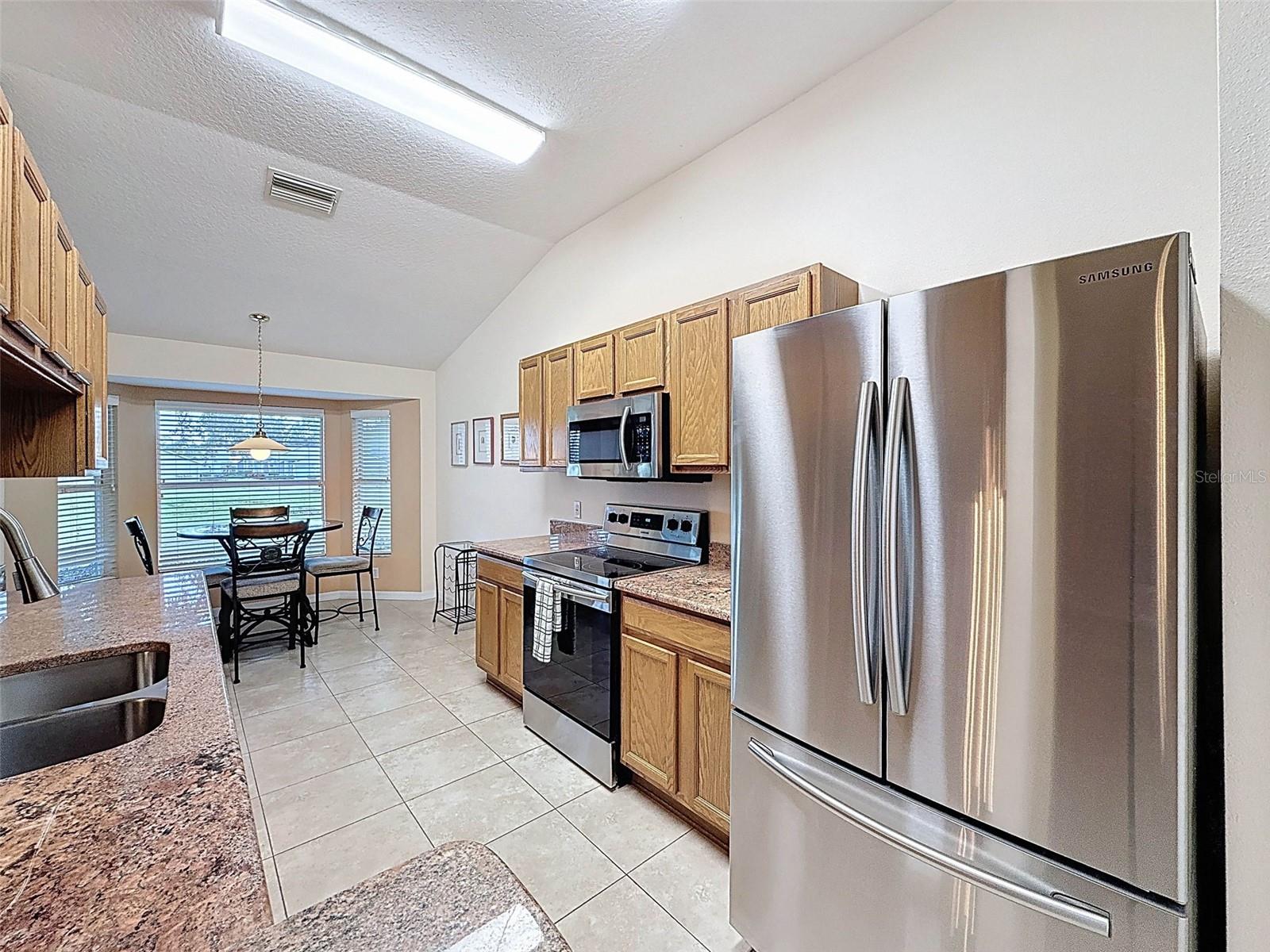 Image 15 of 50 For 11012 Torrey Pines Court