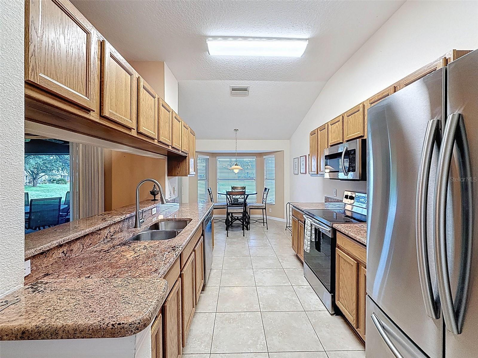 Image 17 of 50 For 11012 Torrey Pines Court