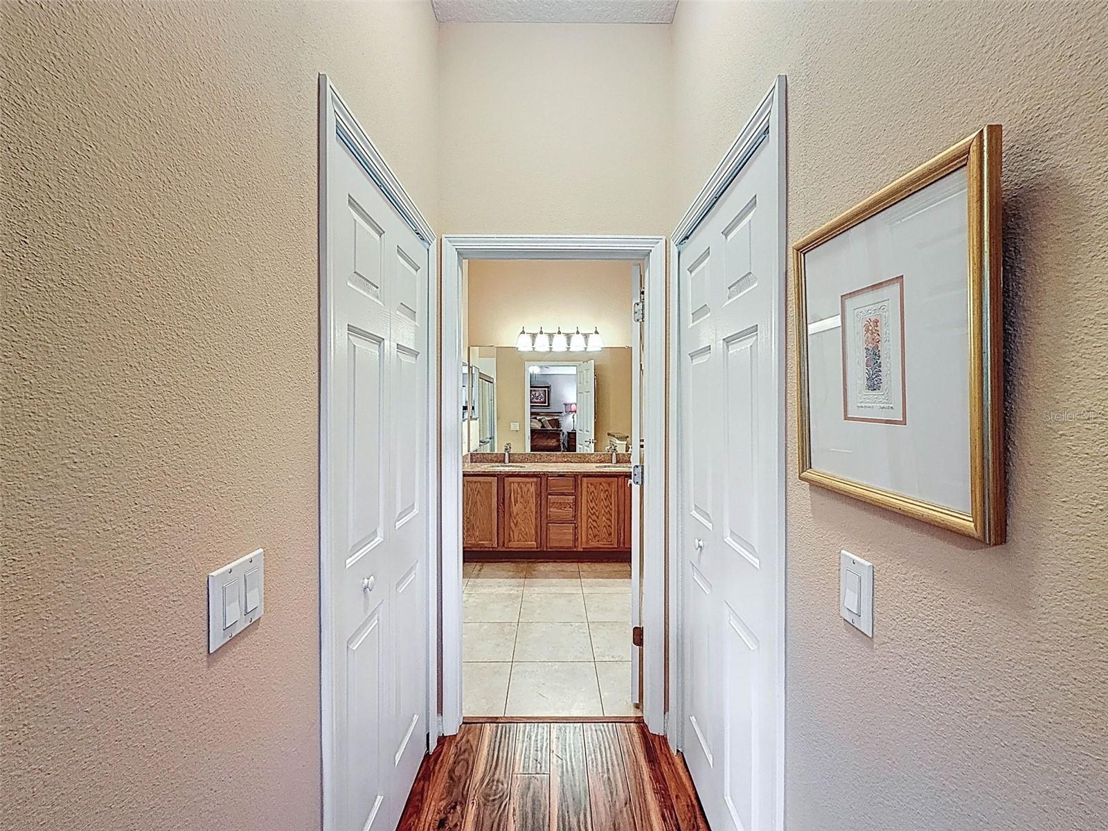 Image 24 of 50 For 11012 Torrey Pines Court