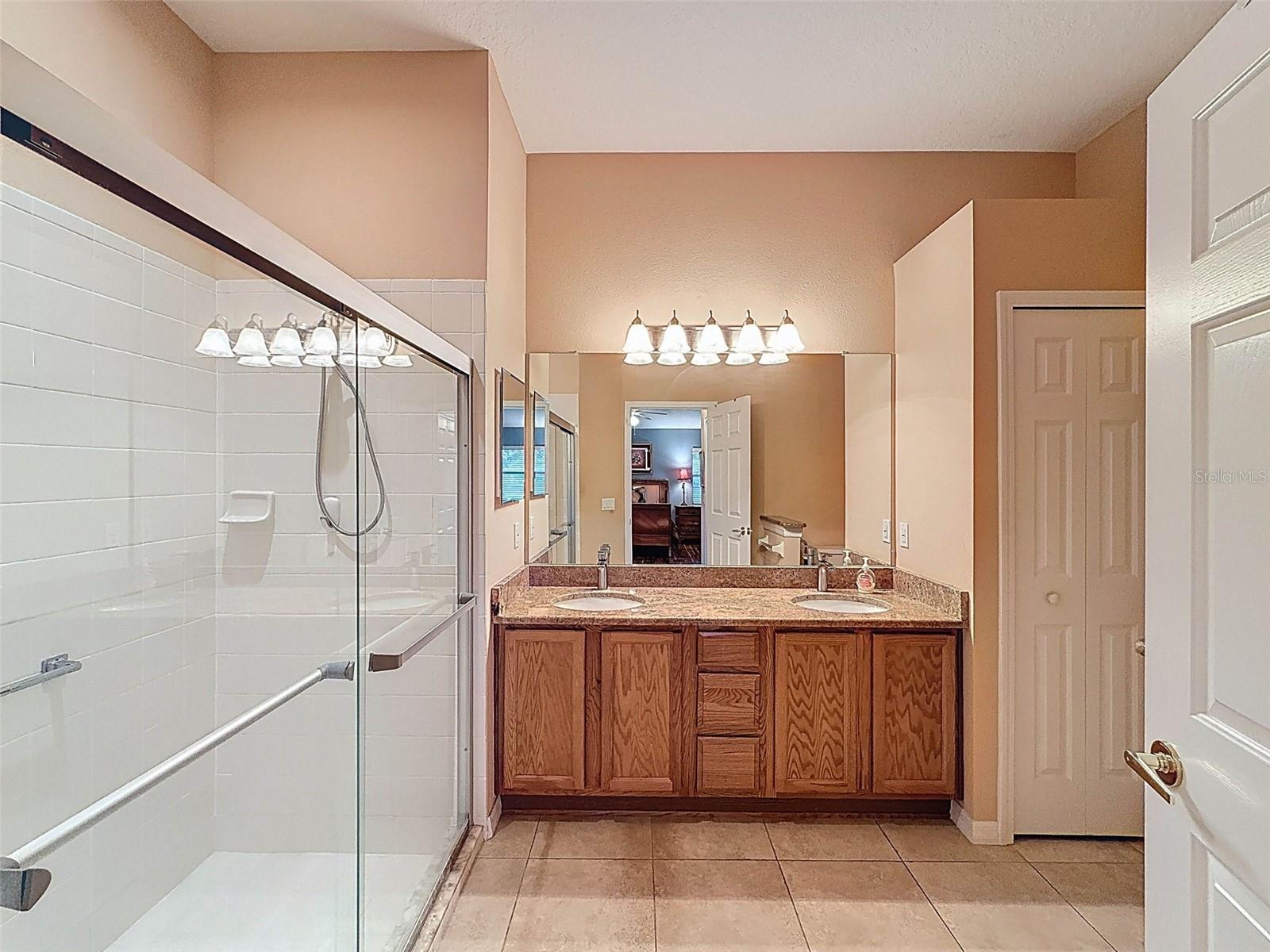 Image 26 of 50 For 11012 Torrey Pines Court