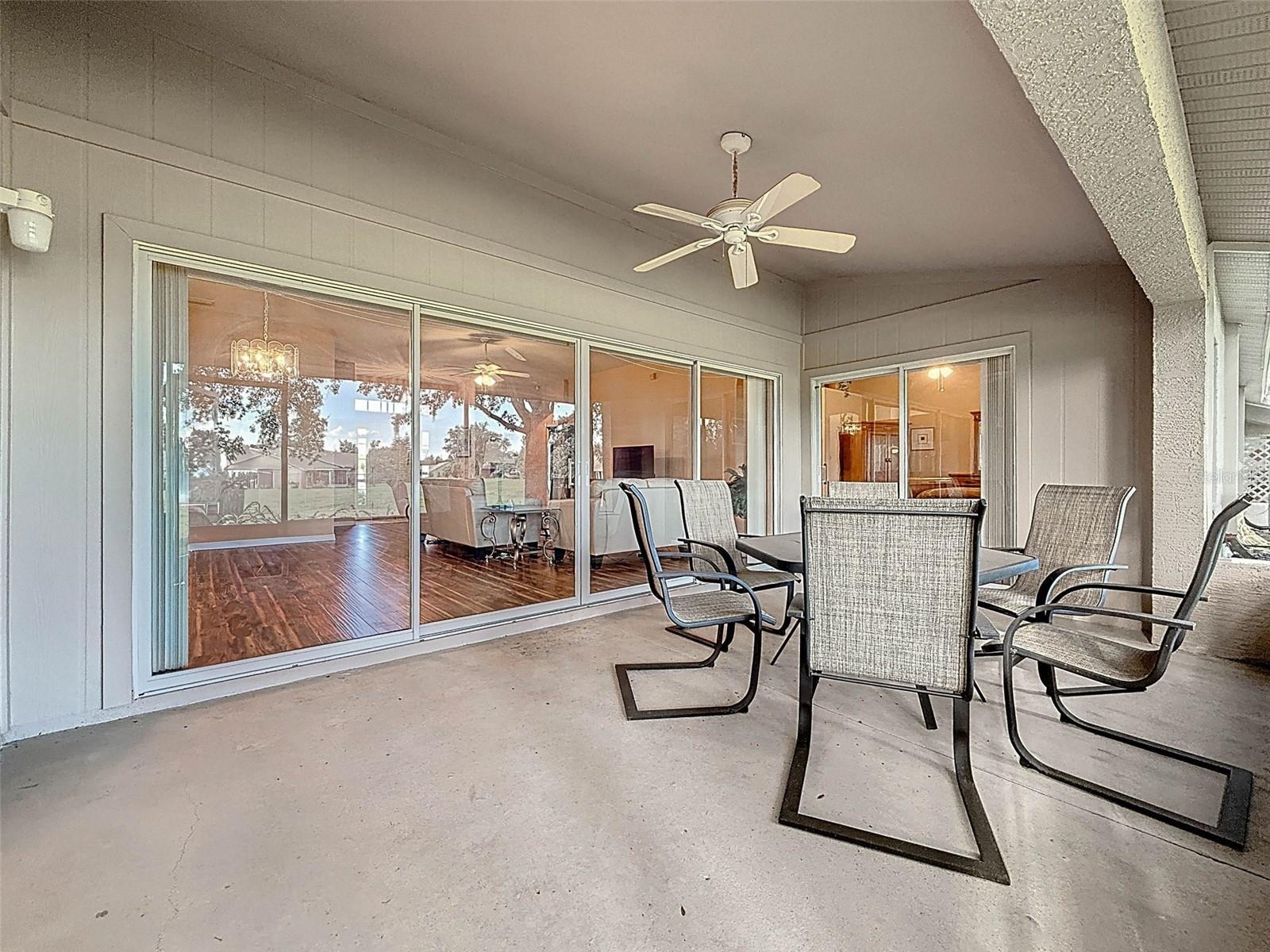 Image 31 of 50 For 11012 Torrey Pines Court