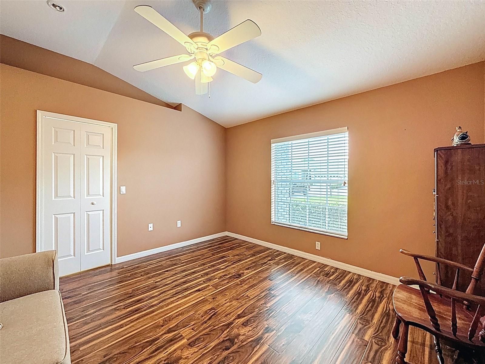 Image 32 of 50 For 11012 Torrey Pines Court