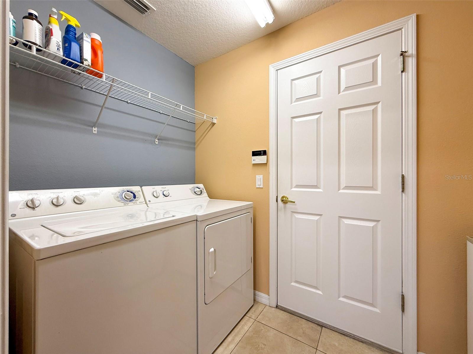 Image 37 of 50 For 11012 Torrey Pines Court