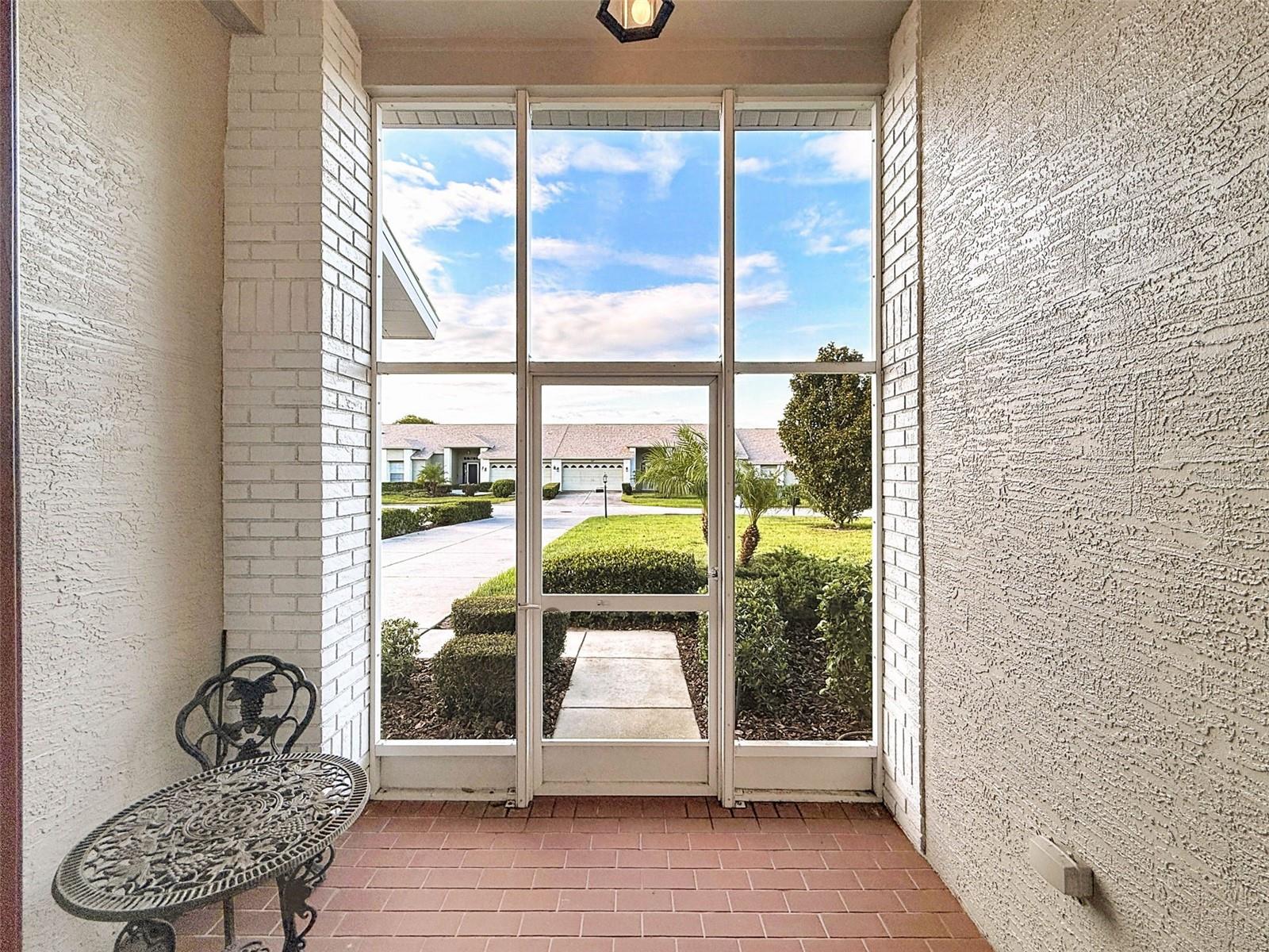 Image 7 of 50 For 11012 Torrey Pines Court