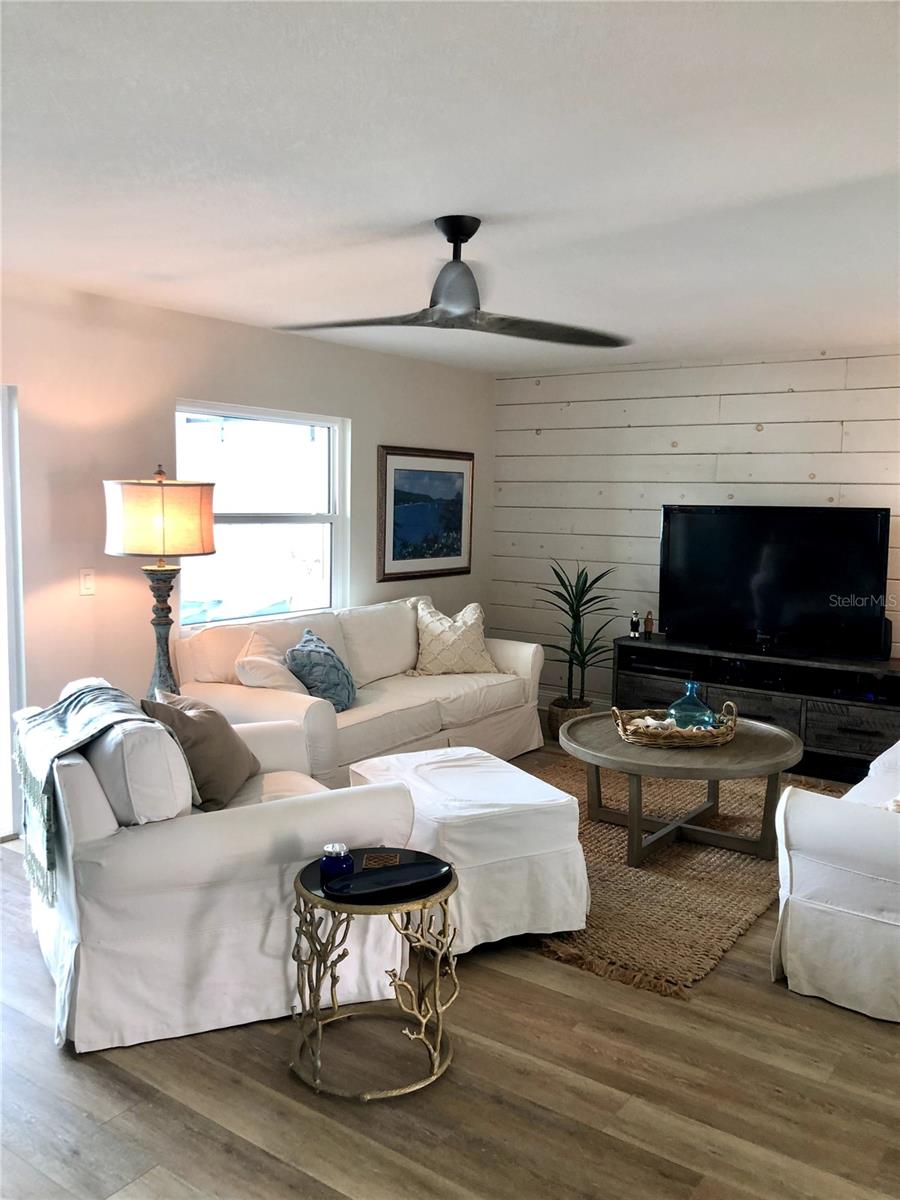 Image 13 of 34 For 7 Dunoon Place 203