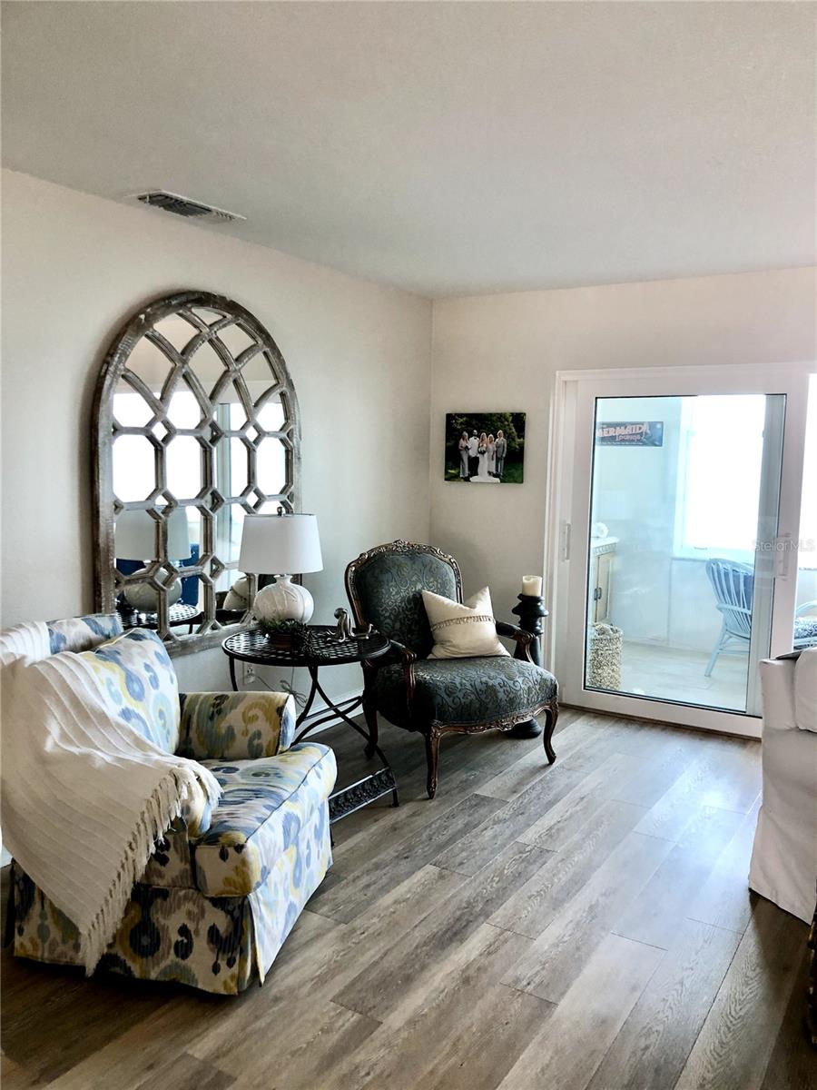 Image 14 of 34 For 7 Dunoon Place 203