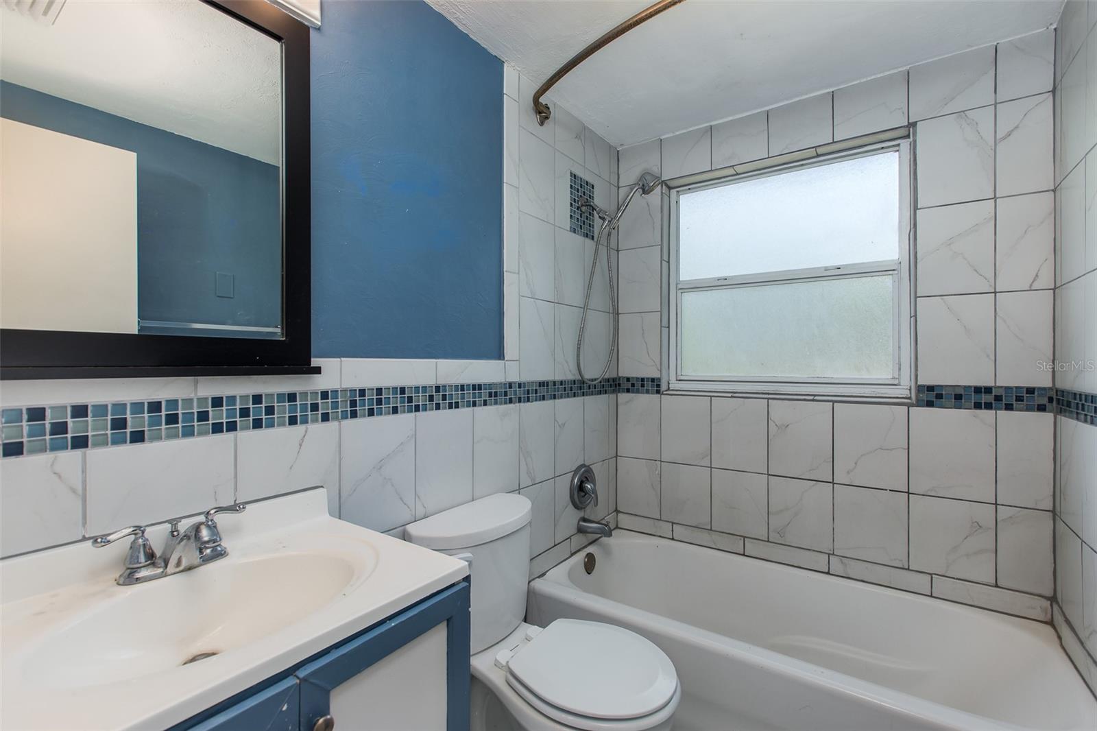 Image 10 of 28 For 5115 Drift Tide Drive