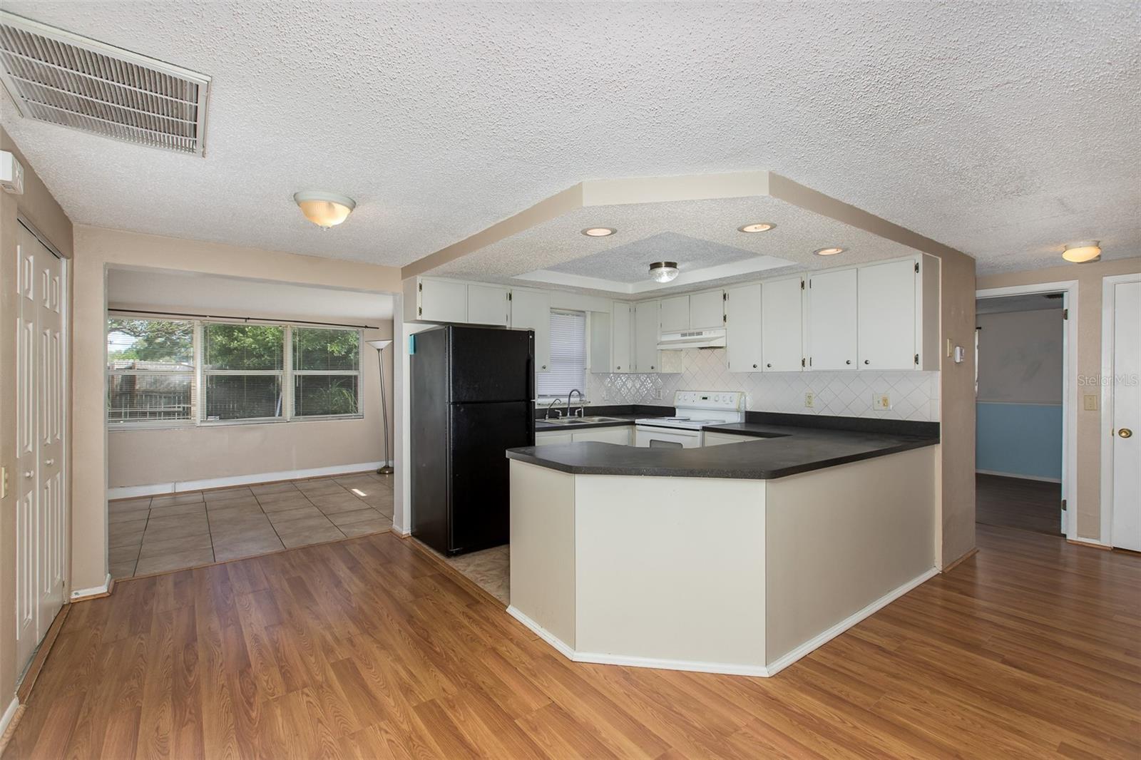 Image 16 of 28 For 5115 Drift Tide Drive