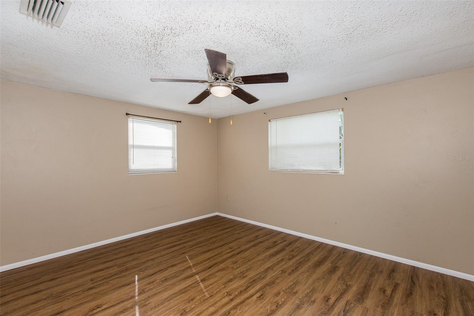 Image 4 of 28 For 5115 Drift Tide Drive