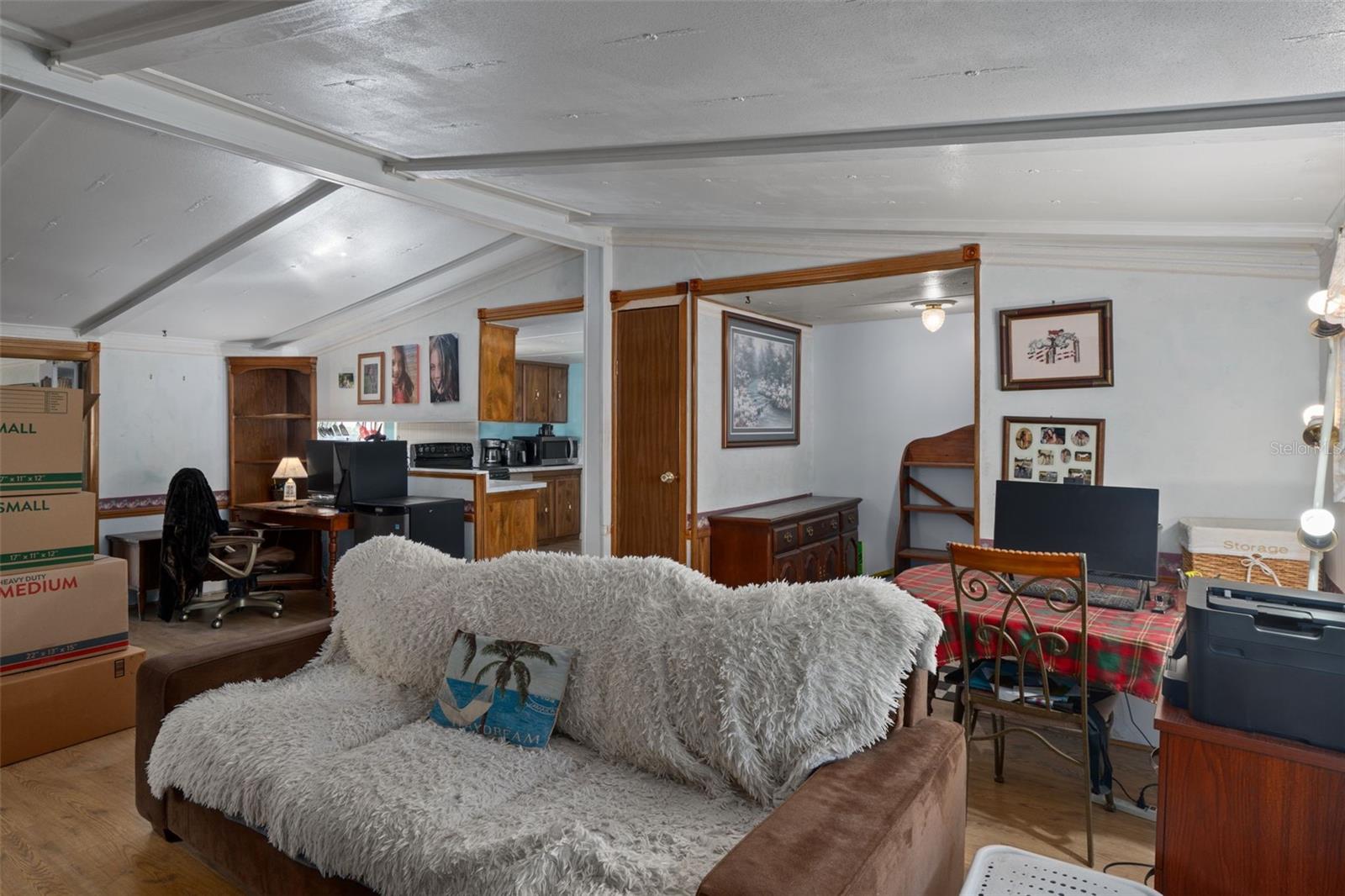 Image 16 of 45 For 3816 Fox Ridge Boulevard