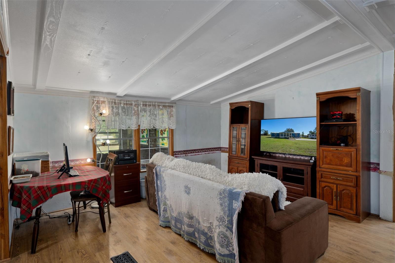 Image 17 of 45 For 3816 Fox Ridge Boulevard