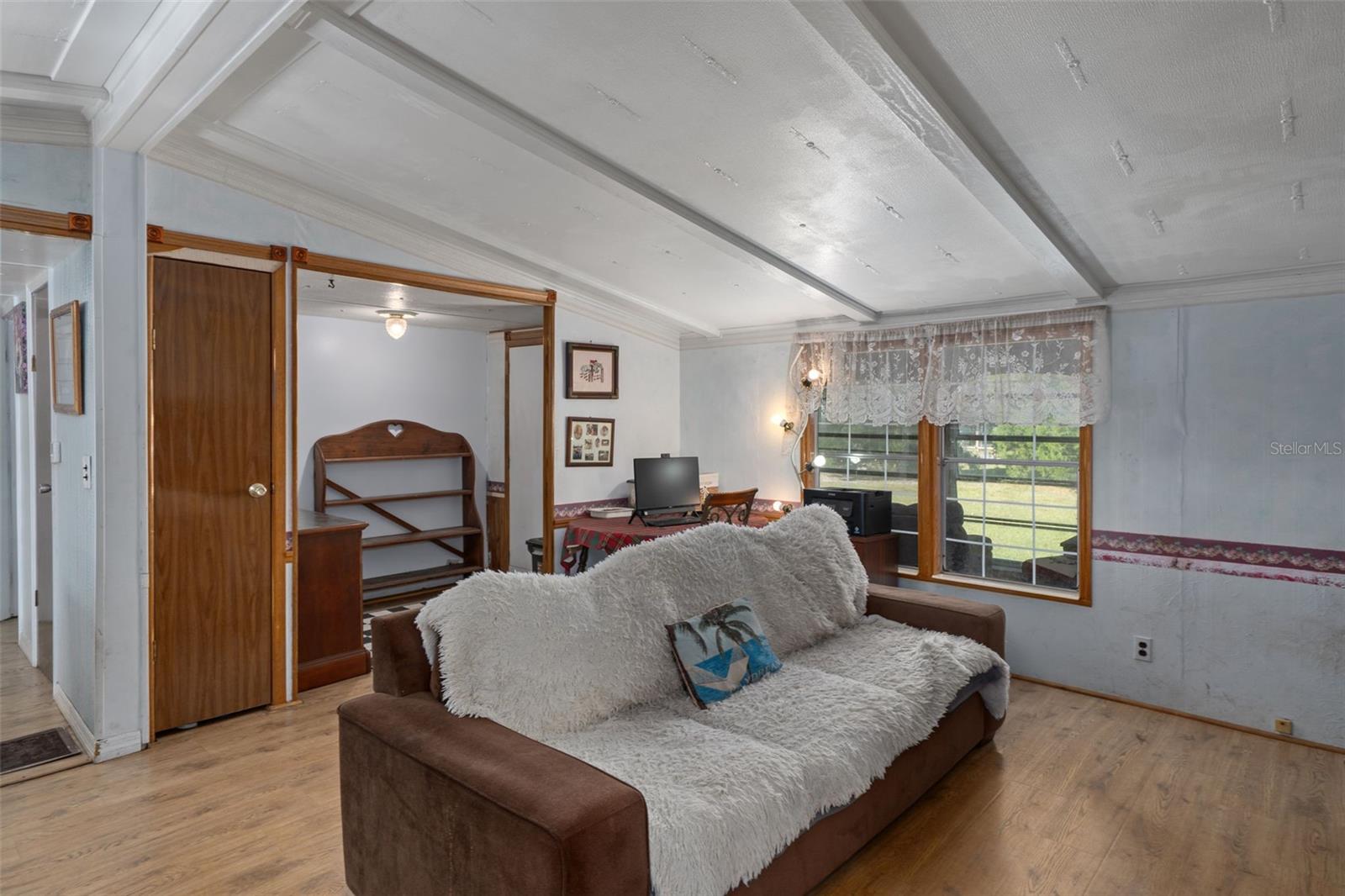 Image 19 of 45 For 3816 Fox Ridge Boulevard