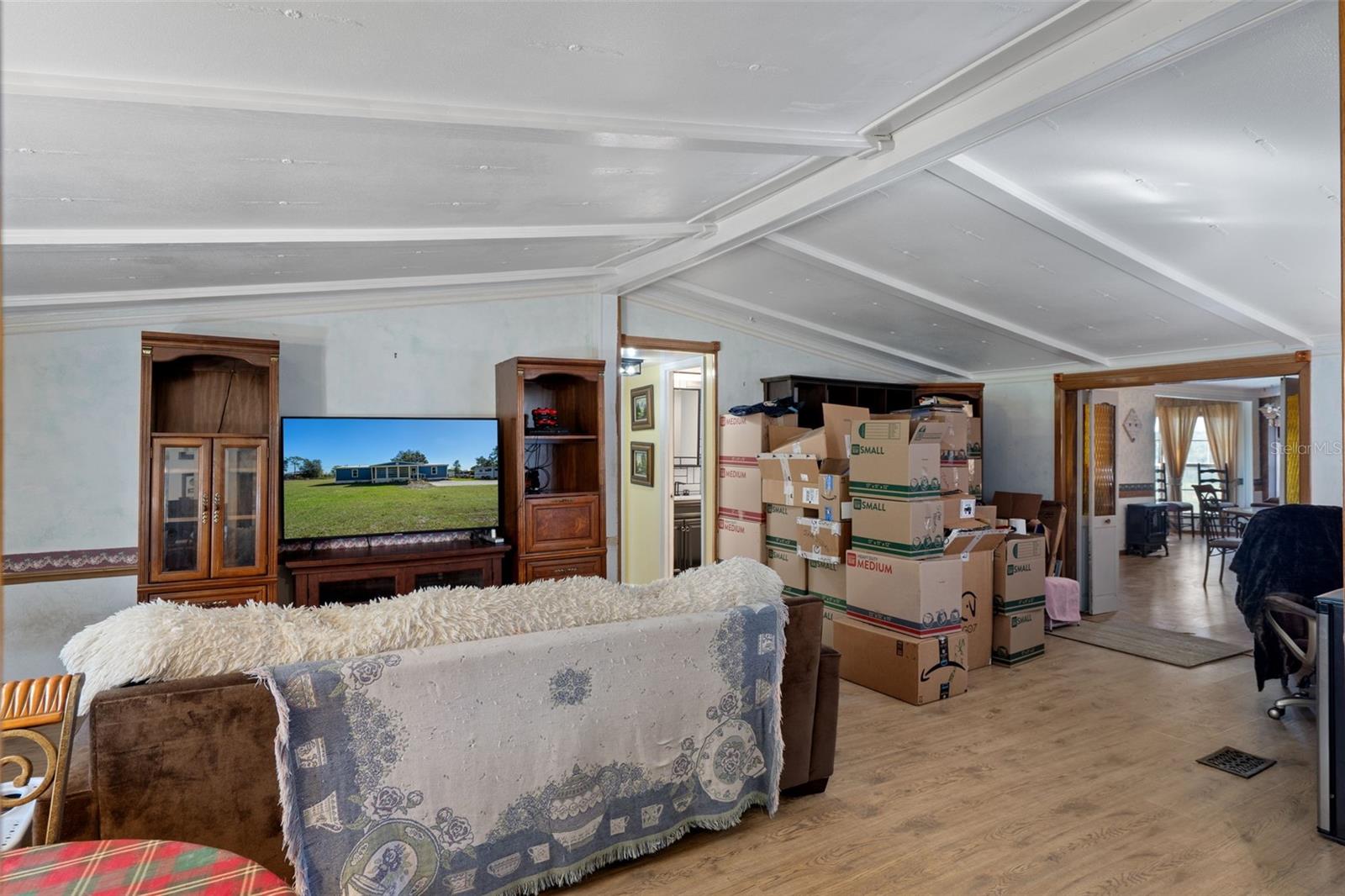 Image 20 of 45 For 3816 Fox Ridge Boulevard