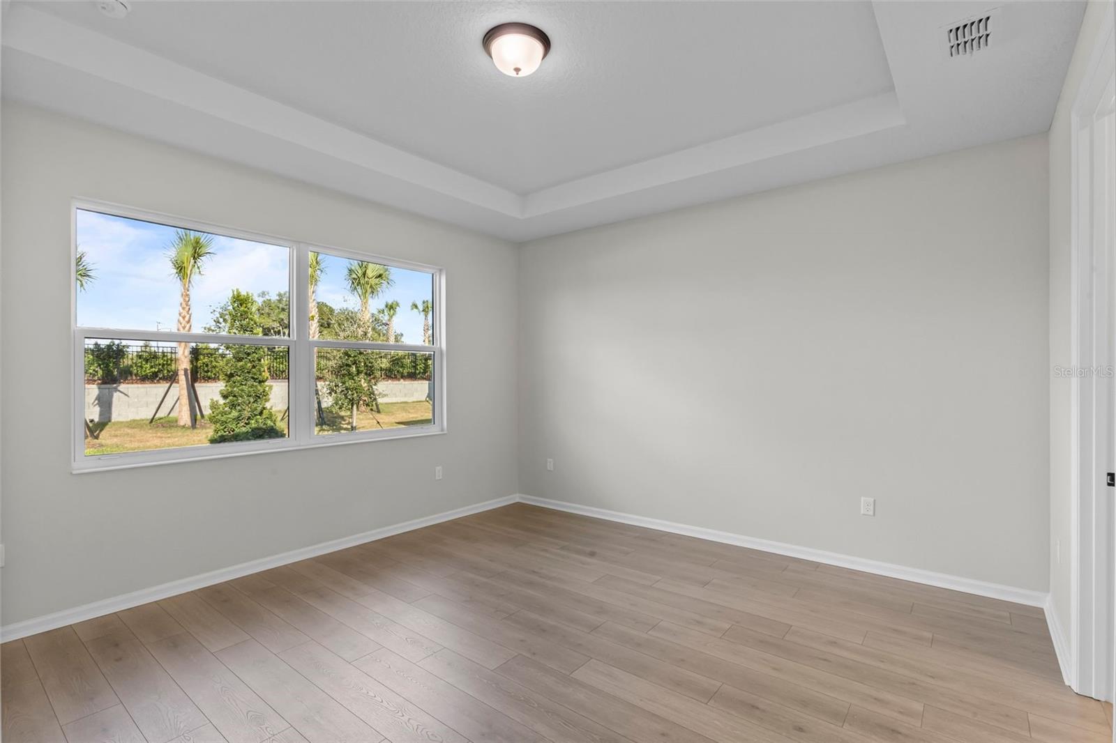 Image 18 of 52 For 563 Hammock Oaks Boulevard