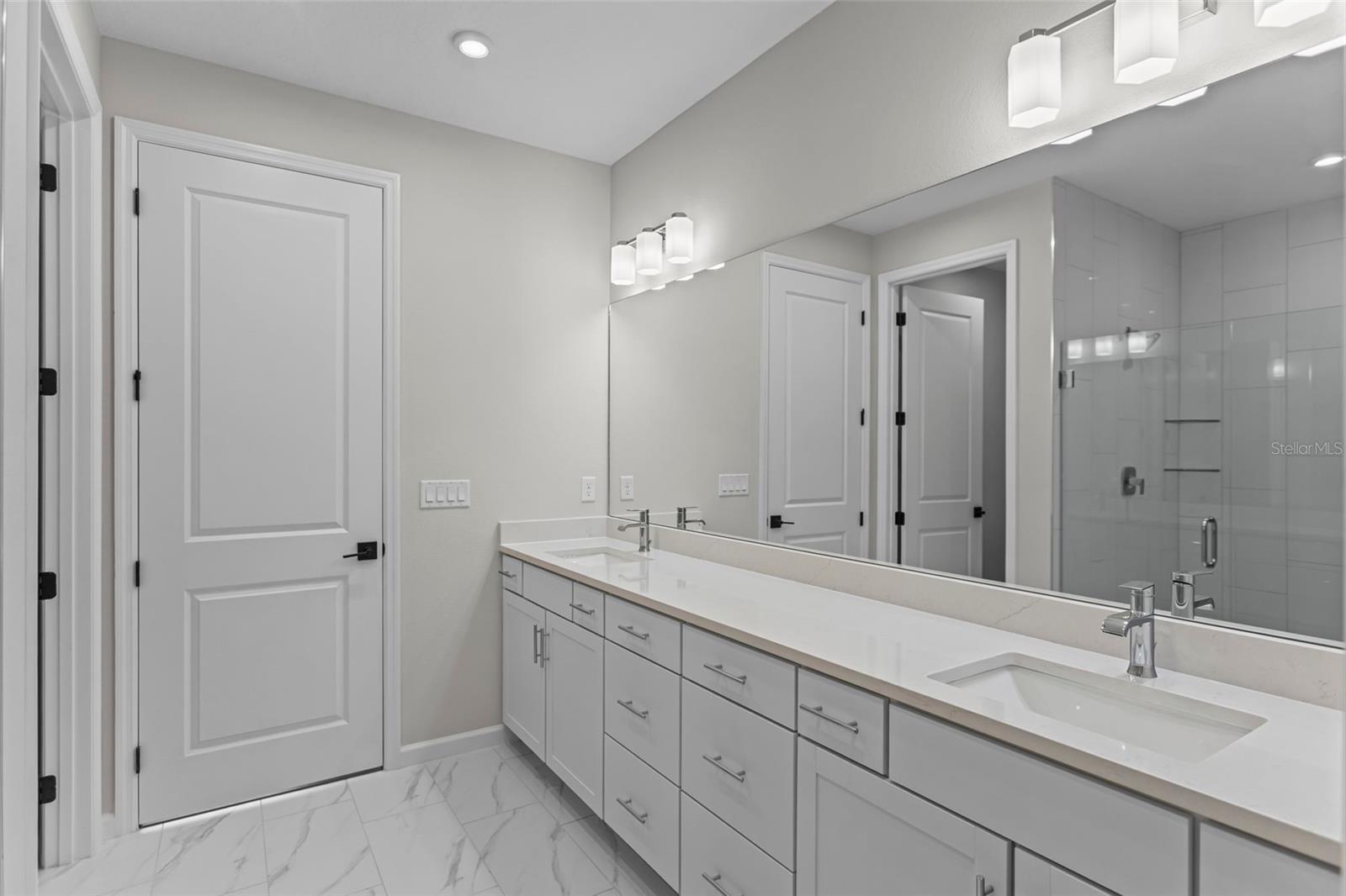 Image 20 of 52 For 563 Hammock Oaks Boulevard