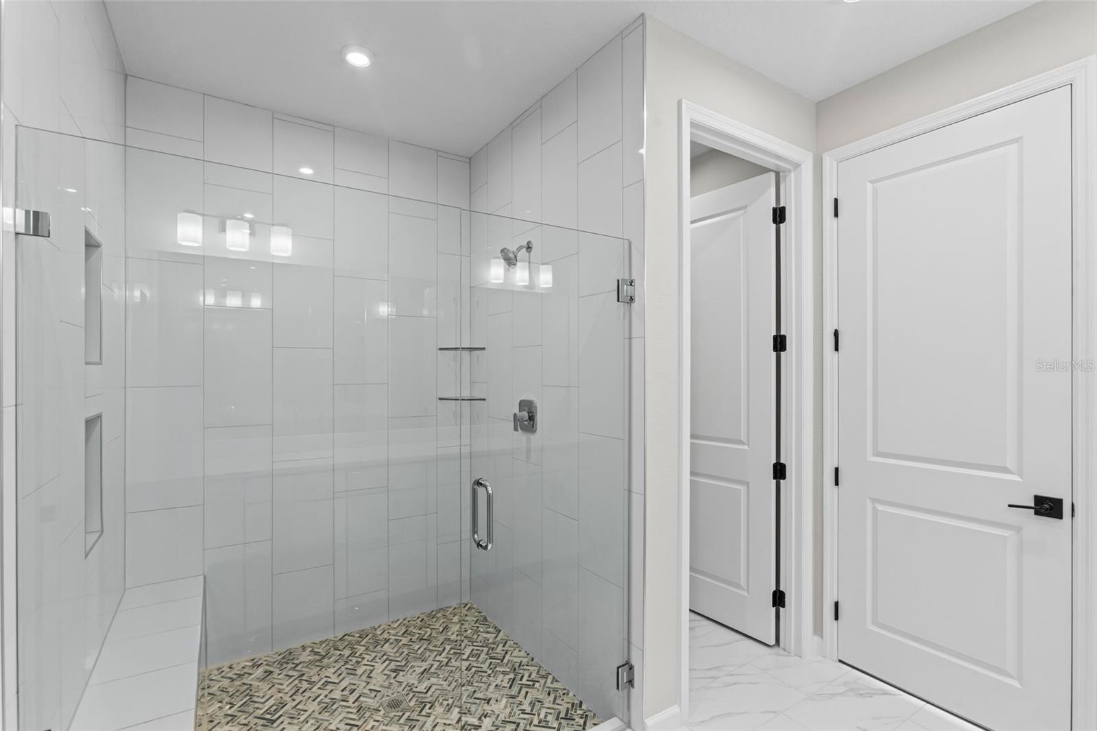 Image 22 of 52 For 563 Hammock Oaks Boulevard