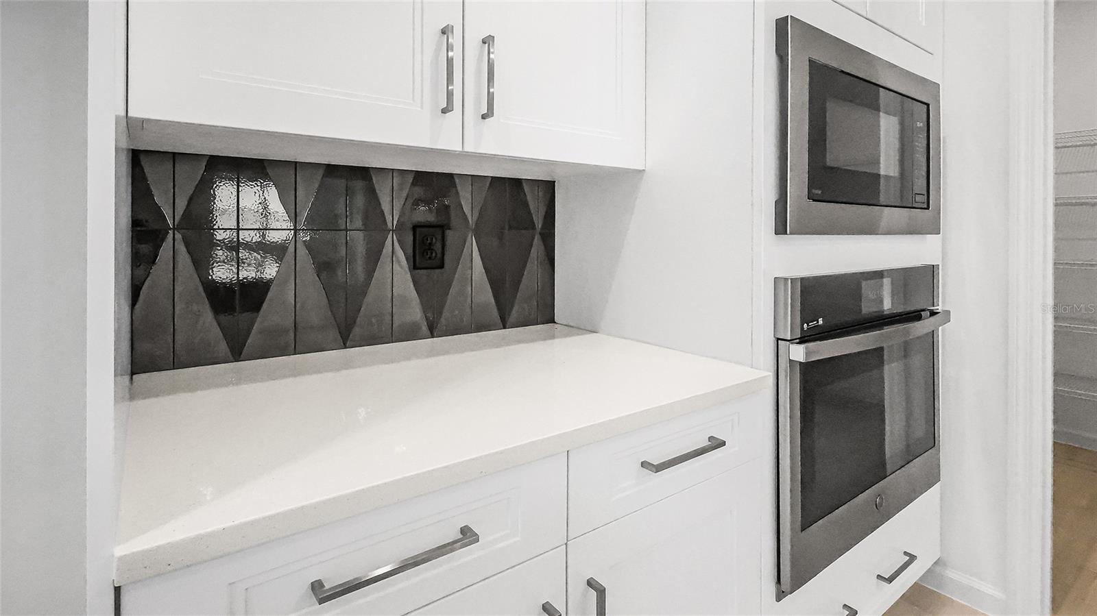 Image 20 of 49 For 944 Club Cresswind Drive